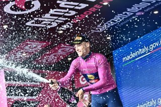 La fête continue pour Jonathan Milan. KEYSTONE/EPA/LUCA ZENNARO